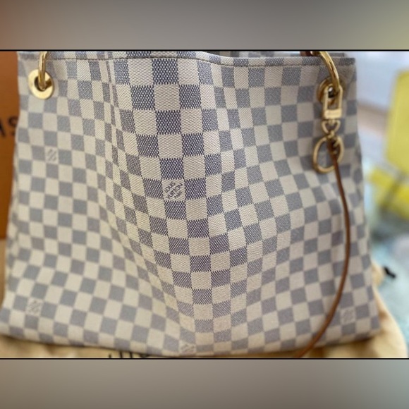 Authentic Louis Vuitton Artsy Handbag Damier MM - Picture 3 of 12